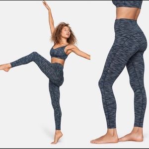Outdoor Voices Flow 7/8 leggings in Indigo